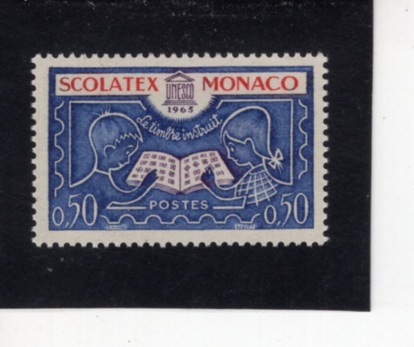 MONACO(����)-#550-50c-CHILDREN WITH STAMP ALBUM AND UNESCO EMBLEM(��ǥ �ٹ� ���� ��� , ���׽��� ������)-1963.12.12��